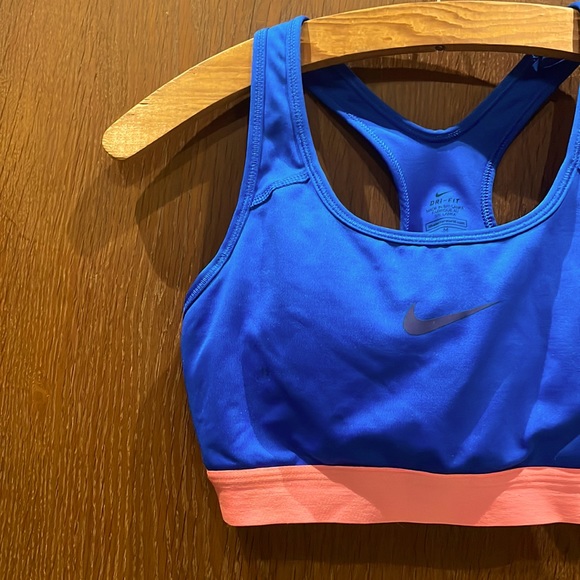 Nike Pro Sports Bra 🦋 - Picture 4 of 4